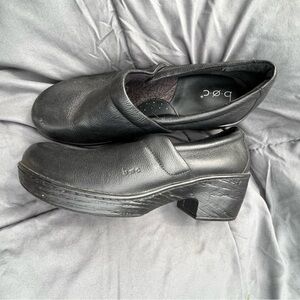 b.o.c. Women's Black Leather Mules